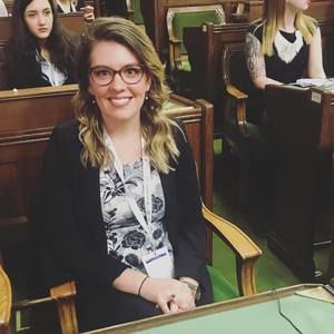 Meet your Posher, Olivia